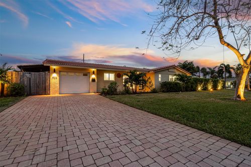 903 Se 8th Ct, Deerfield Beach, FL, 33441-5707 | Card Image
