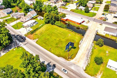 6875 W Main St, Houma, LA, 70360-2424 | Card Image