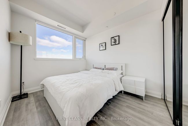 904 - 2369 Danforth Ave, Condo with 2 bedrooms, 2 bathrooms and null parking in Toronto ON | Image 18