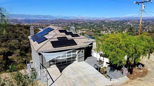 561 S Ventu Park Rd, Newbury Park, CA, 91320-4650 | Card Image