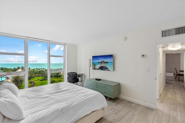 634 - 10275 Collins Ave, Condo with 2 bedrooms, 2 bathrooms and null parking in Bal Harbour FL | Image 18