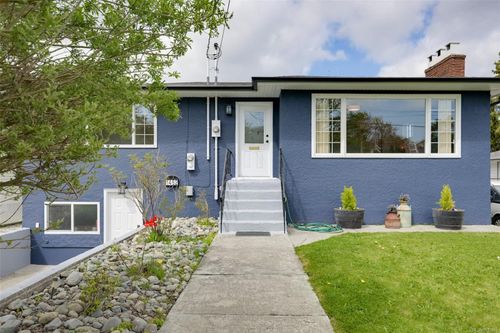 1452 Westall Ave, Victoria, BC, V8T2G5 | Card Image