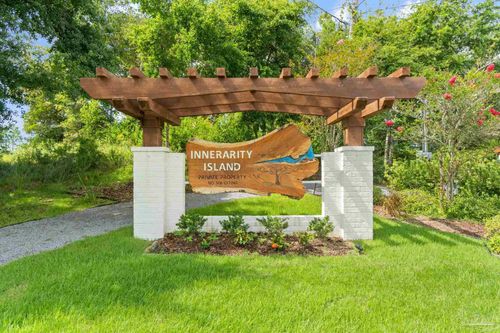 5602 N Shore Way, Pensacola, FL, 32507-9708 | Card Image