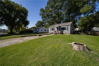 6120 Barton Avenue, House other with 3 bedrooms, 1 bathrooms and null parking in Shawnee KS | Image 2