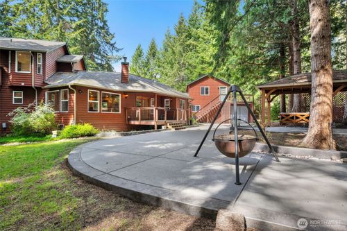 1038 Ne Blue Ridge Dr, Poulsbo, WA, 98370-6561 | Card Image