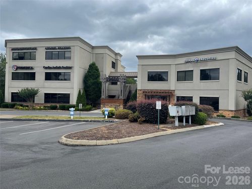 19600 W Catawba Ave, Cornelius, NC, 28031-4024 | Card Image