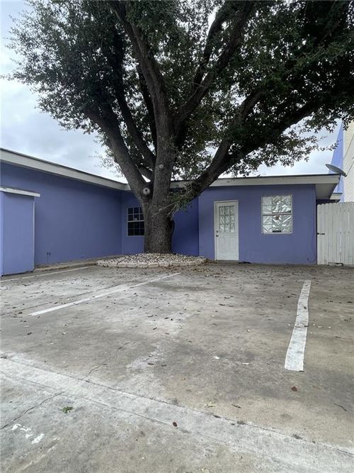 b-412 E 18th St, Weslaco, TX, 78596-8032 | Card Image