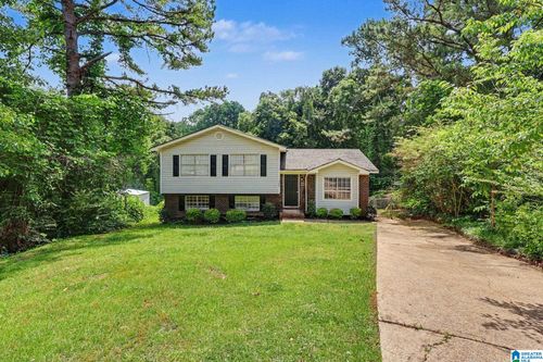 5205 Mike Dr, PINSON, AL, 35126-3663 | Card Image