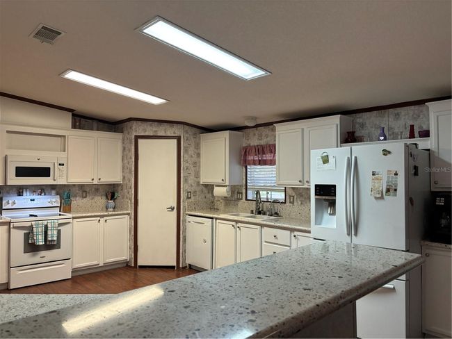 2254 Se 27 Th St, House other with 4 bedrooms, 2 bathrooms and null parking in OKEECHOBEE FL | Image 8