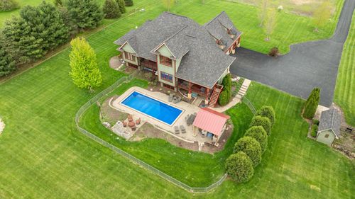 6871 Montague Rd, ROCKFORD, IL, 61102-3739 | Card Image