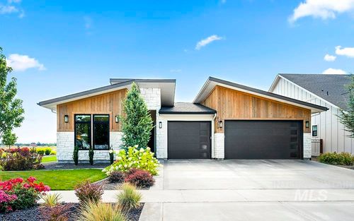 8059 W Corinthia St, Eagle, ID, 83616-4233 | Card Image