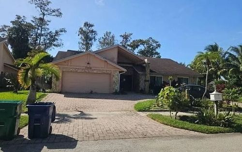 7198 Nw 49th St, Lauderhill, FL, 33319-3431 | Card Image