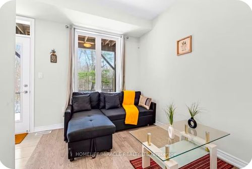 27 Folcroft St, Brampton, ON, L6Y6L3 | Card Image