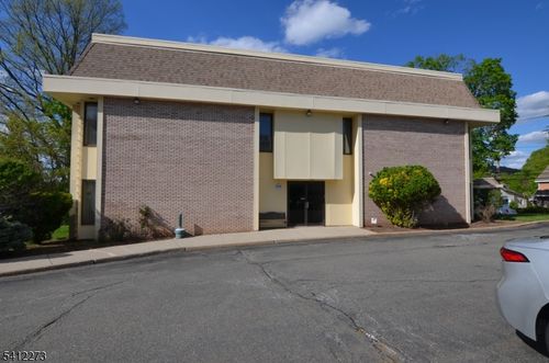 48 Woodport Rd, Sparta, NJ, 07871-2424 | Card Image