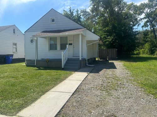 20119 Carrie St, Detroit, MI, 48234-3044 | Card Image