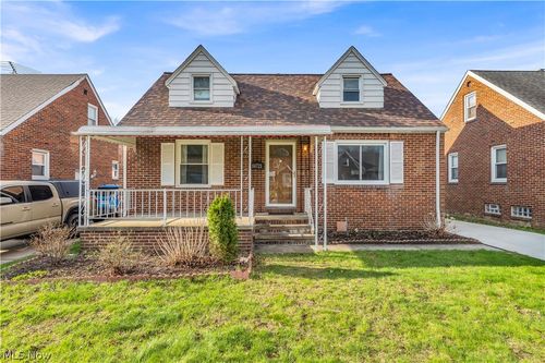 14721 Harley Ave, Cleveland, OH, 44111-2140 | Card Image