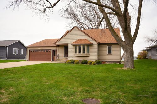 1532 S Shore Dr, Worthington, MN, 56187-1349 | Card Image