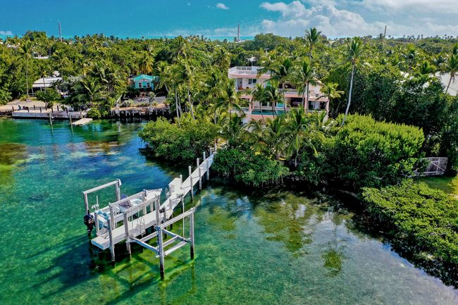 Crystal Clear Water | Image 5