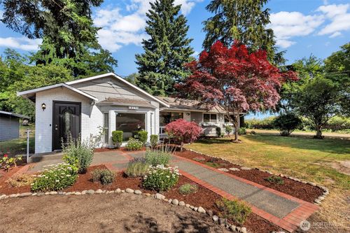 18256 45th Ave S, SeaTac, WA, 98188-4538 | Card Image