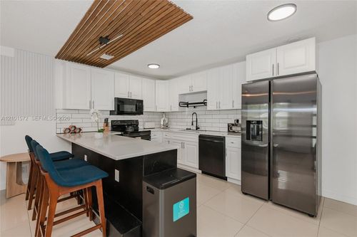 1-2-709 Sw 14th Ct, Fort Lauderdale, FL, 33315-1454 | Card Image