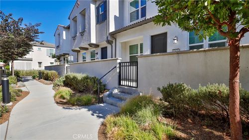 7070 Montecito Ln, Eastvale, CA, 92880-6430 | Card Image