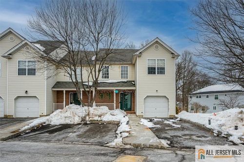 37-37 Burgess Dr, Piscataway, NJ, 08854-6658 | Card Image