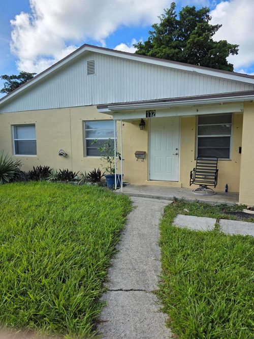 112 Se 9th Ave, Boynton Beach, FL, 33435-5634 | Card Image