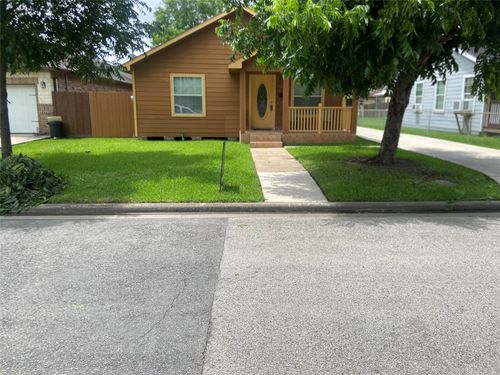 1204 9th St, Galena Park, TX, 77547-3130 | Card Image