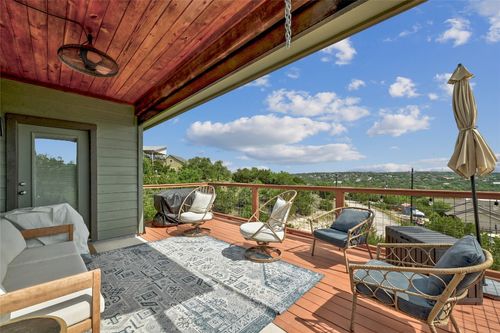 17837 Panorama Dr, Dripping Springs, TX, 78620-2582 | Card Image