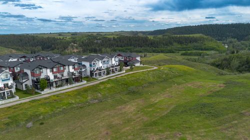 1703 Jumping Pound Common, Cochrane, AB, T4C2L1 | Card Image