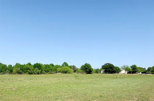 1723 Dennis Rd, Weatherford, TX, 76087-8816 | Card Image