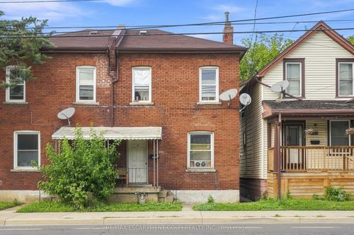 1085 Cannon St E, Hamilton, ON, L8L2J3 | Card Image