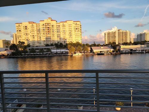 apt-3h-2900 Ne 30th St, Fort Lauderdale, FL, 33306-1901 | Card Image
