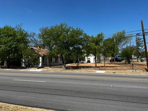 1109 Ford St, Llano, TX, 78643-2308 | Card Image