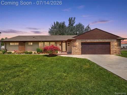 39582 Burton Dr, Novi, MI, 48375-3701 | Card Image