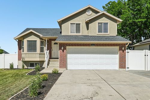 2323 N 10 W, Layton, UT, 84041-4070 | Card Image