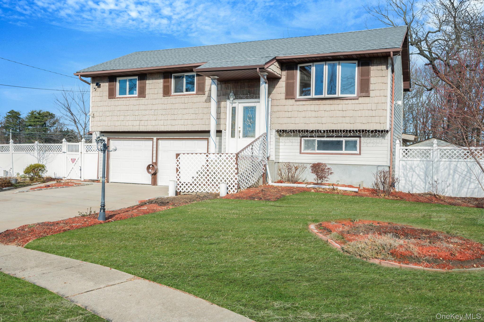Residential in Islip 4