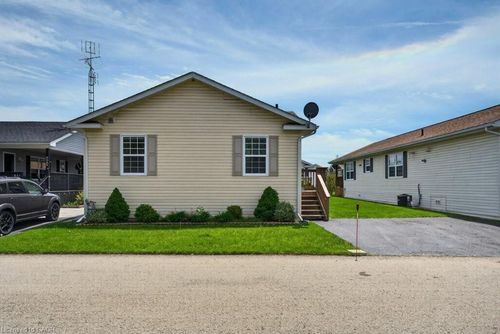 4578 Susanna Lane, Lincoln, ON, L3J0W1 | Card Image