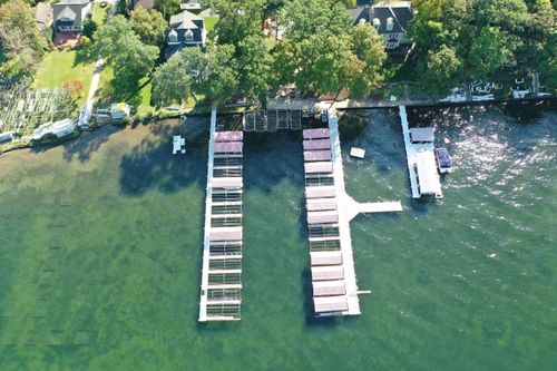 N1577 Shore Haven Dr, Fontana, WI, 53125-1947 | Card Image