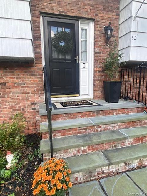 52 Woodland Rd, Highland Mills, NY, 10930-2950 | Card Image