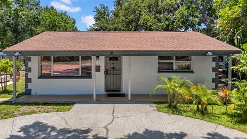 762 77th Ave N, St Petersburg, FL, 33702-5238 | Card Image