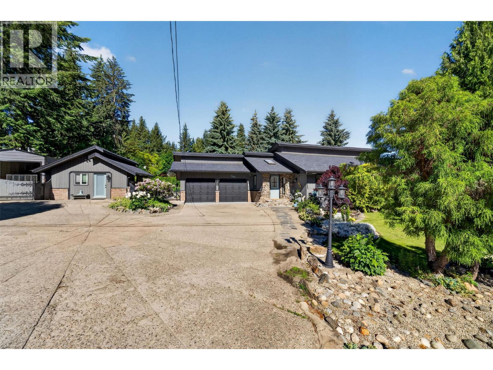 Residential in Blind Bay 2