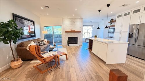 1121-2050 W Warm Springs Rd, Henderson, NV, 89014-5524 | Card Image