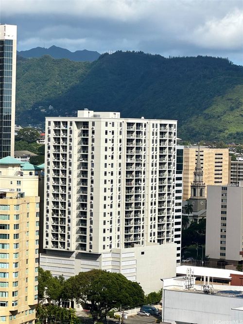 apt-1110-1315 Kalakaua Ave, Honolulu, HI, 96826-1945 | Card Image