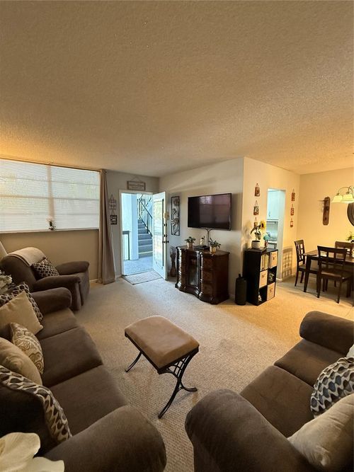 apt-211-3180 Holiday Springs Blvd, Margate, FL, 33063-5410 | Card Image