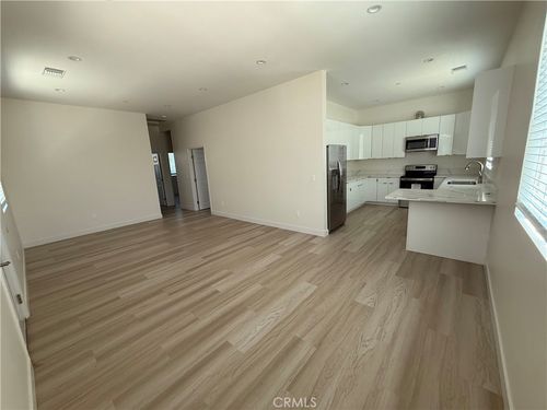 7246 Fair Ave, Sun Valley, CA, 91352-4964 | Card Image