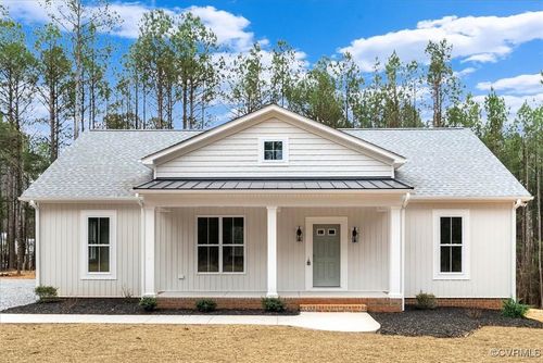 20 Moseley Dr, Ebony, VA, 23845-2044 | Card Image