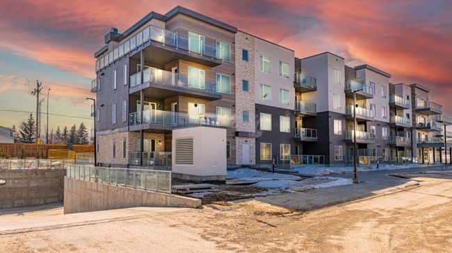 111 - 200 Shawnee Square Sw, Home with 2 bedrooms, 1 bathrooms and 1 parking in Calgary AB | Image 1