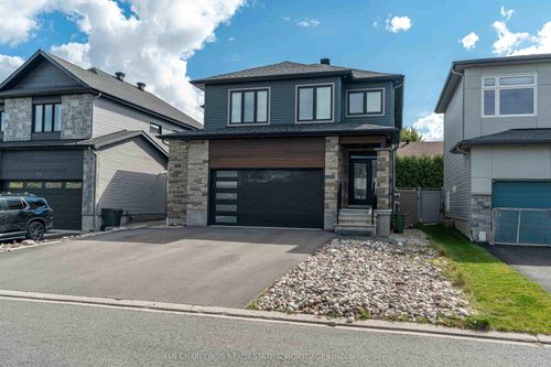 b-846 Rockson Cres, Stittsville, ON, K2S0S6 | Card Image