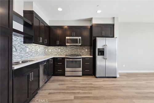 639 Channel Way, Costa Mesa, CA, 92627 | Card Image